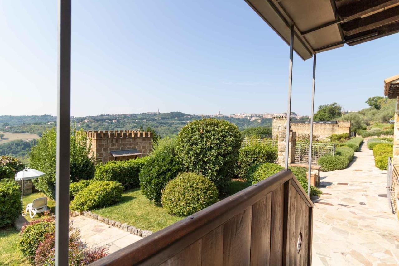 Hotel Castello Di Monterone Perugia Esterno foto